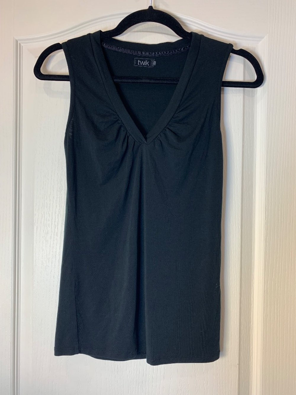 Twik Simons Women’s M Black Tencel Stretch Ruched V-Neck Sleeveless Tank Top